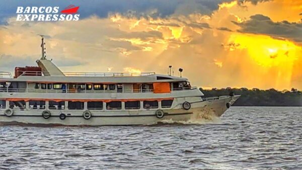 ### 🚢 *Navio Luzeiro JC* ⏰ *Horário de saída:* 07:10 📍 *Local de embarque:* Posto Palmeiraço – Cidade Velha, Belém - PA, 66912-230 🎉 Perfeito para quem quer aproveitar os *ritos religiosos* e se divertir com amigos e família. 🍽️ *Café da manhã incluído* para todos os passageiros. 🌇 Além disso, você ainda terá um *passeio pela orla da cidade*, curtindo a vista e o clima festivo. ❌ *Não inclui bolsa personalizada.* ⚠️ *Garanta sua passagem agora* e viva essa experiência única! Mais informações em: [www.ciriofluvial.com.br](http://www.ciriofluvial.com.br)